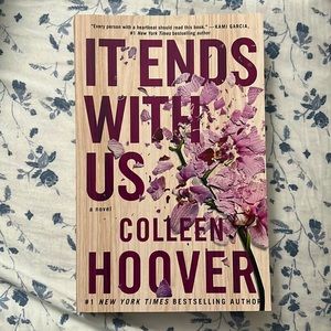 It Ends With Us by Colleen Hoover